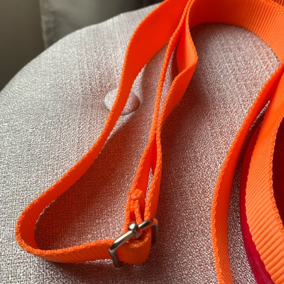 Y2K Fila crossbody bag - Picture 3 of 4